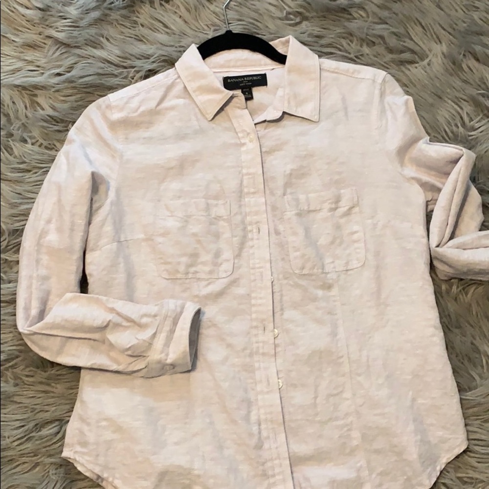 Banana Republic Basic Button Down Top